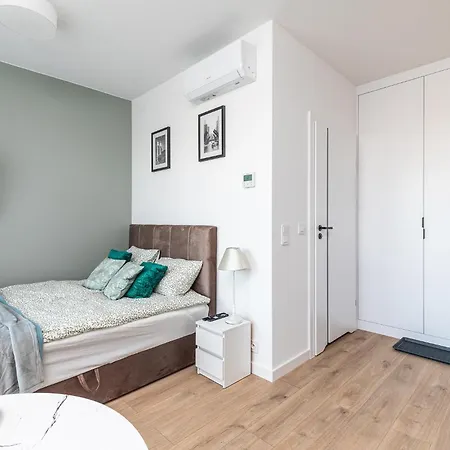 Appartement Superapart Nowy Sluzewiec, Next To Chopina Airport, Tor Sluzewiec, Aircondition