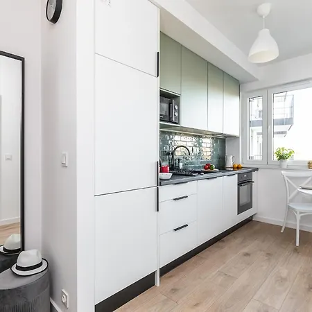 Superapart Nowy Sluzewiec, Next To Chopina Airport, Tor Sluzewiec, Aircondition Appartement