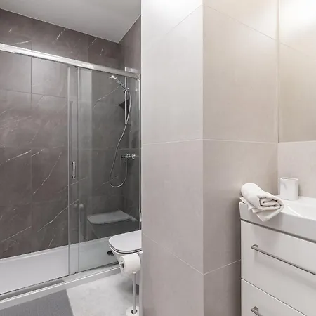 Superapart Nowy Sluzewiec, Next To Chopina Airport, Tor Sluzewiec, Aircondition Appartement Varsovie