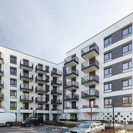 Superapart Nowy Sluzewiec, Next To Chopina Airport, Tor Sluzewiec, Aircondition * Varsovie