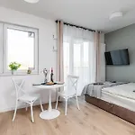 Superapart Nowy Sluzewiec, Next To Chopina Airport, Tor Sluzewiec, Aircondition