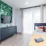 Superapart Nowy Sluzewiec, Next To Chopina Airport, Tor Sluzewiec, Aircondition Βαρσοβία