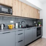 Διαμέρισμα Superapart Nowy Sluzewiec, Next To Chopina Airport, Tor Sluzewiec, Aircondition Βαρσοβία
