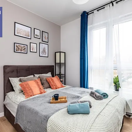 Apartment Superapart Nowy Sluzewiec, Next To Chopina Airport, Tor Sluzewiec, Aircondition