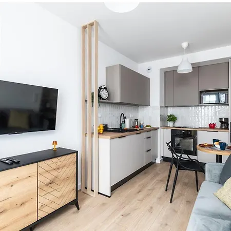 Superapart Nowy Sluzewiec, Next To Chopina Airport, Tor Sluzewiec, Aircondition * Warschau