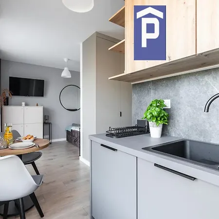 Apartment Superapart Nowy Sluzewiec, Next To Chopina Airport, Tor Sluzewiec, Aircondition *