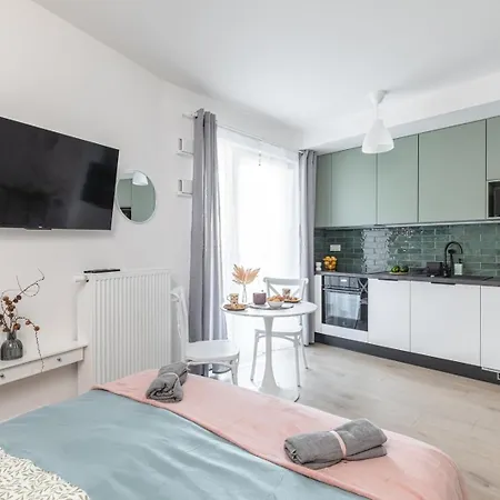 Superapart Nowy Sluzewiec, Next To Chopina Airport, Tor Sluzewiec, Aircondition Apartment *