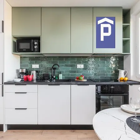 Superapart Nowy Sluzewiec, Next To Chopina Airport, Tor Sluzewiec, Aircondition Apartment