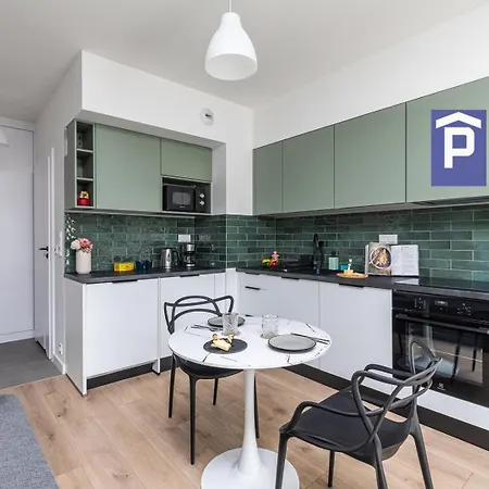Superapart Nowy Sluzewiec, Next To Chopina Airport, Tor Sluzewiec, Aircondition Apartment