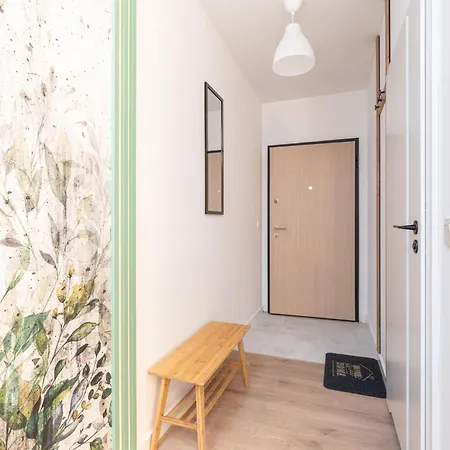 Apartment Superapart Nowy Sluzewiec, Next To Chopina Airport, Tor Sluzewiec, Aircondition *
