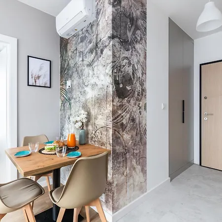 Superapart Nowy Sluzewiec, Next To Chopina Airport, Tor Sluzewiec, Aircondition