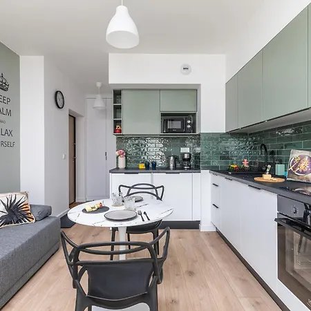 Superapart Nowy Sluzewiec, Next To Chopina Airport, Tor Sluzewiec, Aircondition Apartment Warschau