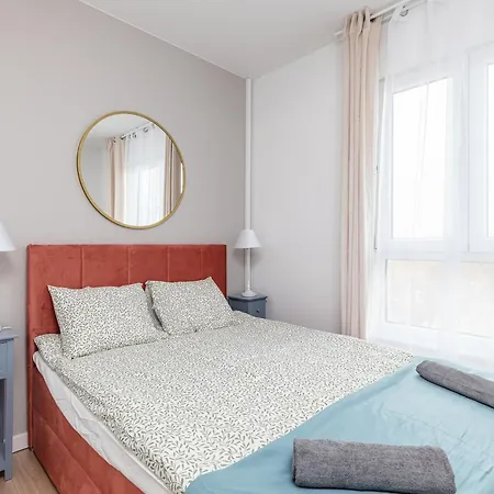 Superapart Nowy Sluzewiec, Next To Chopina Airport, Tor Sluzewiec, Aircondition Apartment *