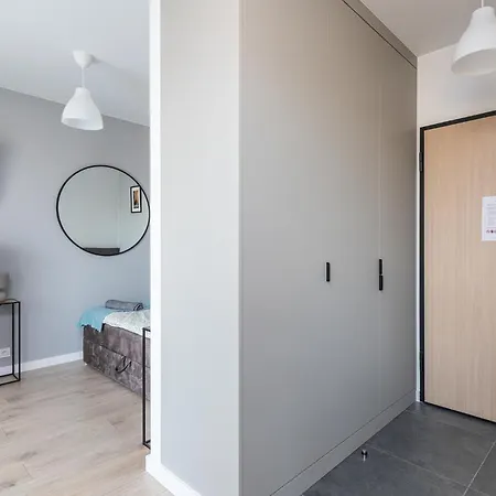 Superapart Nowy Sluzewiec, Next To Chopina Airport, Tor Sluzewiec, Aircondition *