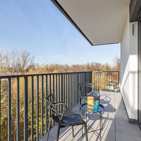 Superapart Nowy Sluzewiec, Next To Chopina Airport, Tor Sluzewiec, Aircondition Apartment