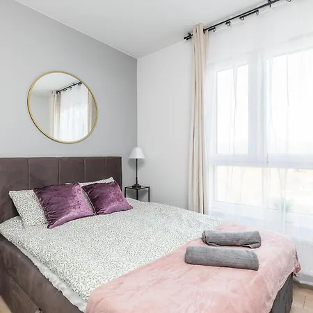 Superapart Nowy Sluzewiec, Next To Chopina Airport, Tor Sluzewiec, Aircondition Apartment
