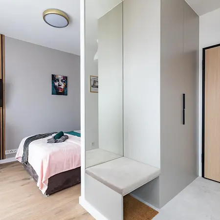 Superapart Nowy Sluzewiec, Next To Chopina Airport, Tor Sluzewiec, Aircondition