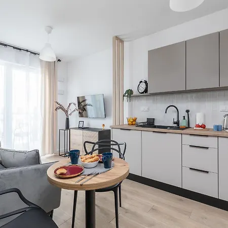 Superapart Nowy Sluzewiec, Next To Chopina Airport, Tor Sluzewiec, Aircondition